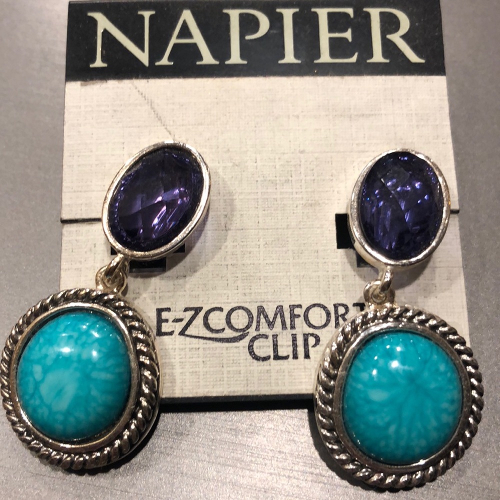 Clip earrings